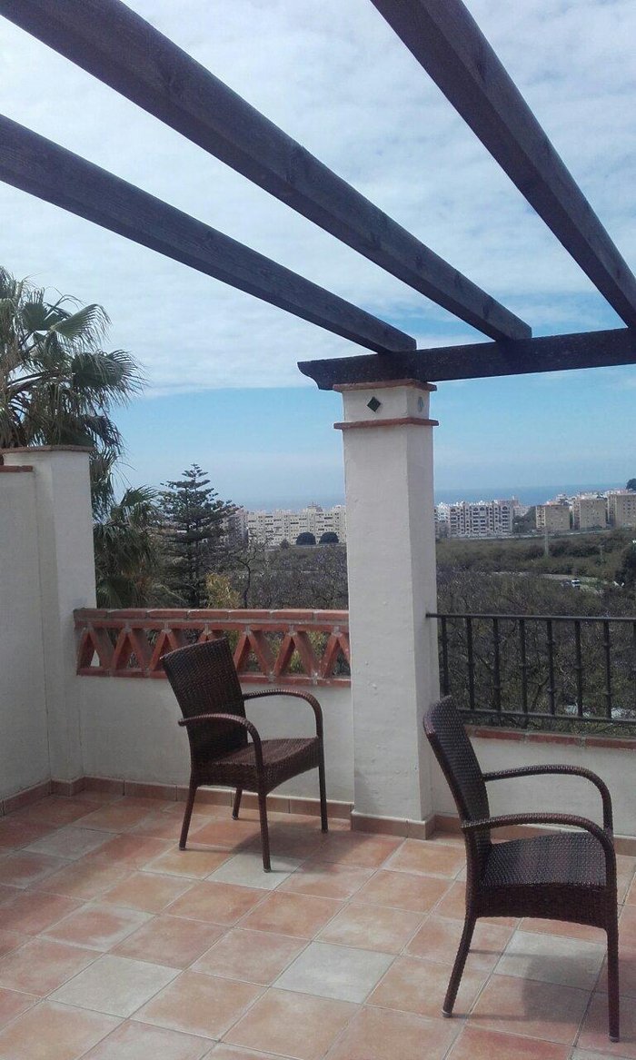 Apartamentos Turisticos La Santa Cruz (Almuñécar)