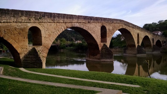 Albergue de los Padres Reparadores (Puente la Reina)