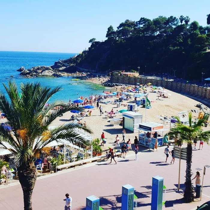 Almirall Apartaments (Lloret de Mar)