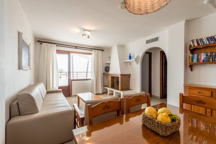 Apartamentos Ros (Santa Eulalia del Río)