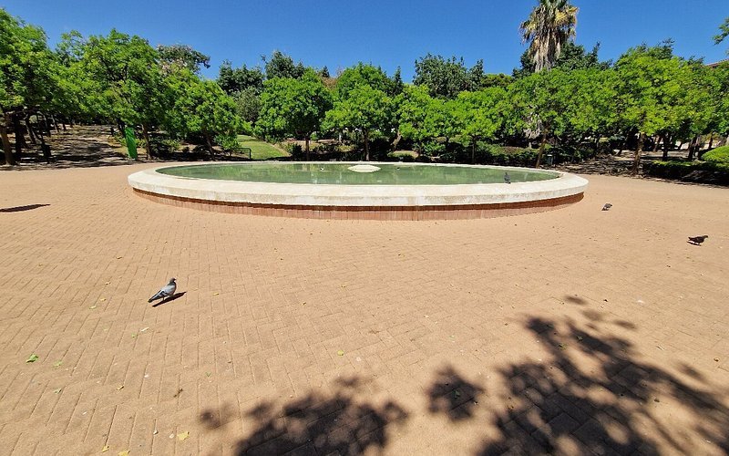 Parque De La Paloma Fountain