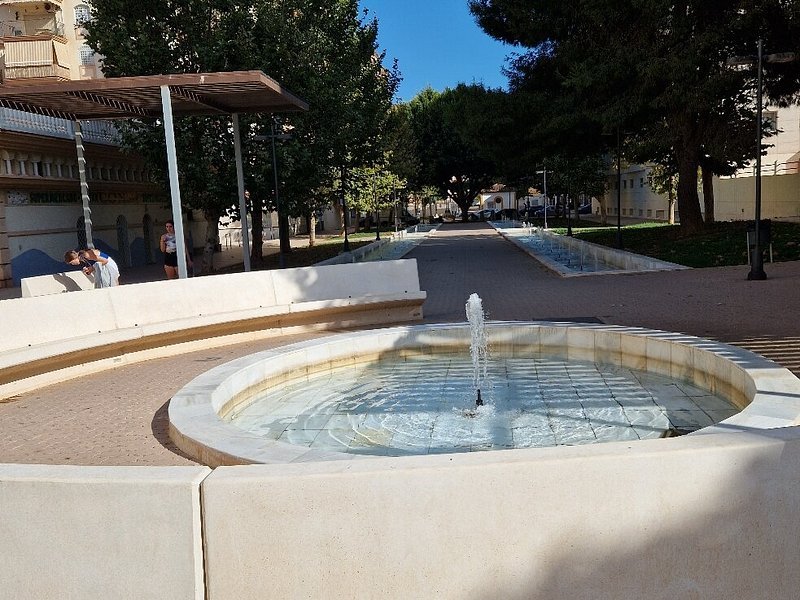 Calle De Feria De Jerez Fountain