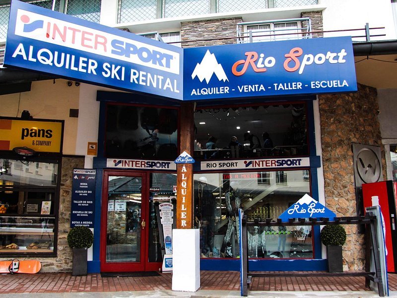 Riosport Intersport - Alquiler y clases de esquí y snowboard