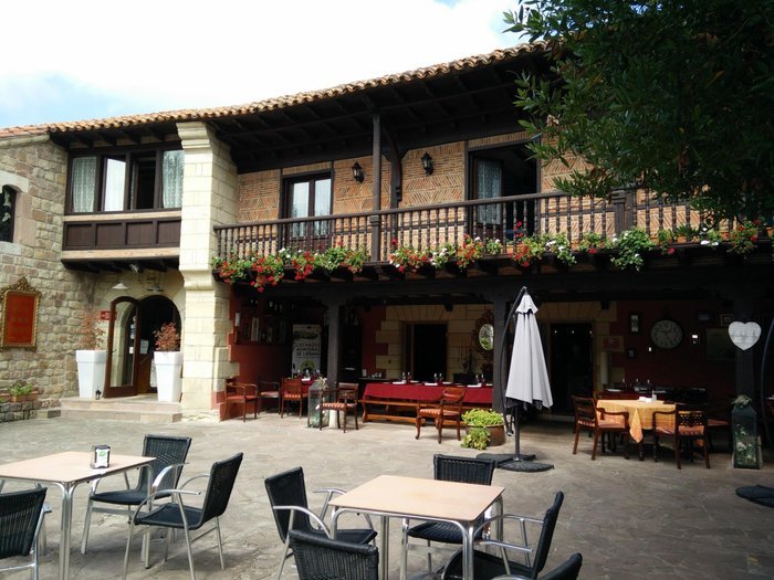 Hotel La Casona Del Valle (Reocín)