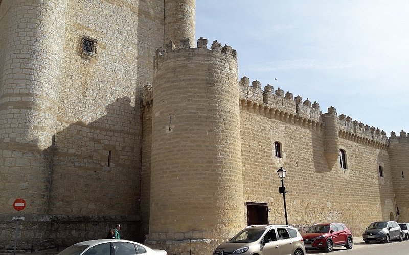 Castillo de Fuensaldaña