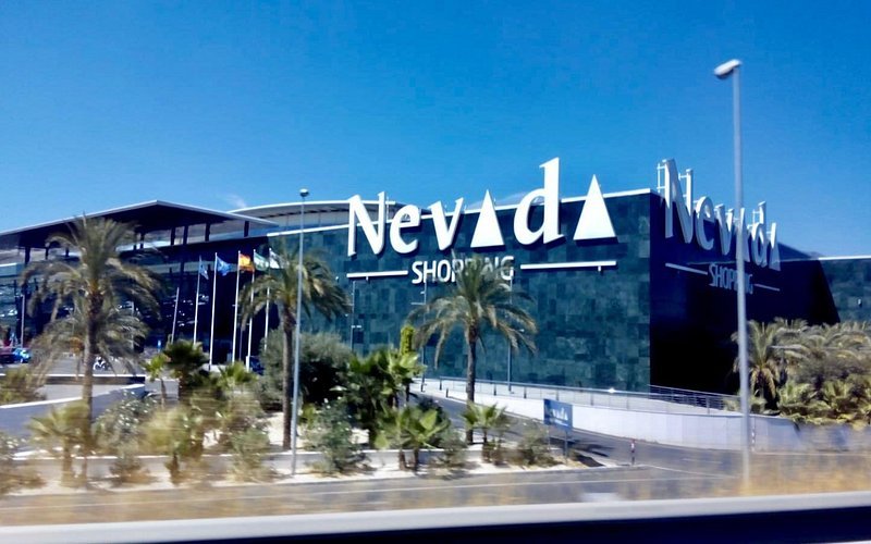 Parque Comercial Nevada
