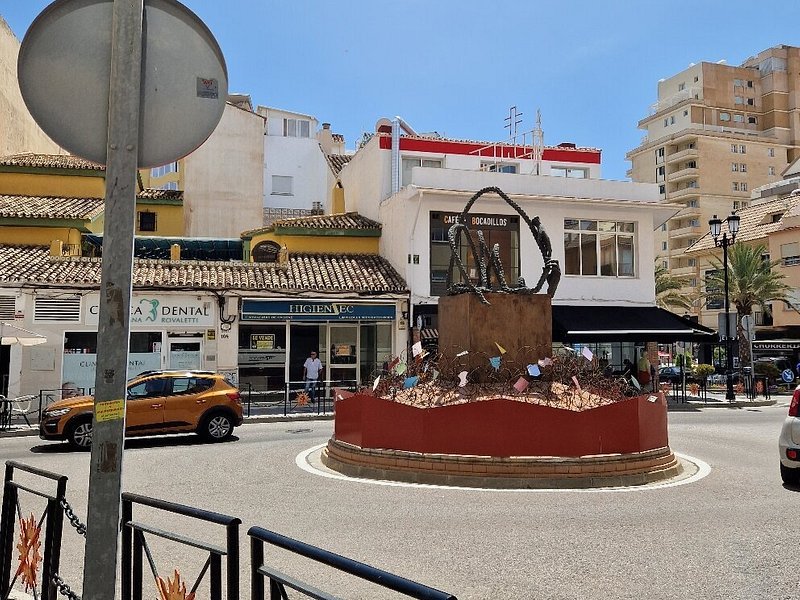 Monumento A Las Victimas Del Terrorismo