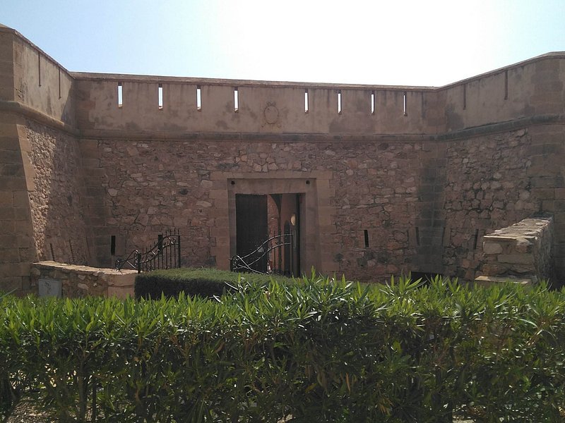 Imagen 1 de Castillo de San Ramón / las escobetas