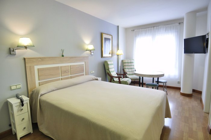 Hotel Apartamentos ARALSO (Segovia)