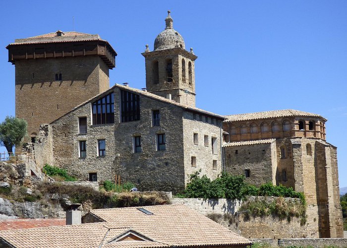 Torre Museo de Las Creencias