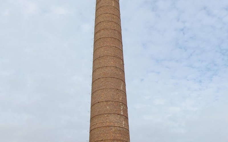 Chimenea de los Guindos