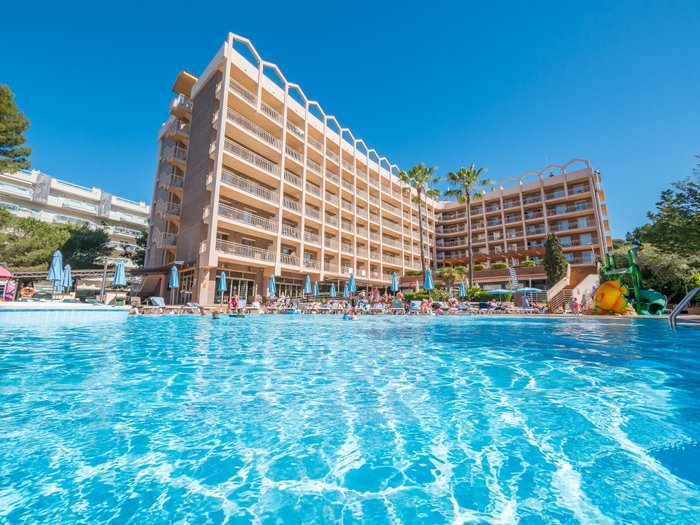 Golden Avenida Family Suites 4* (Salou)