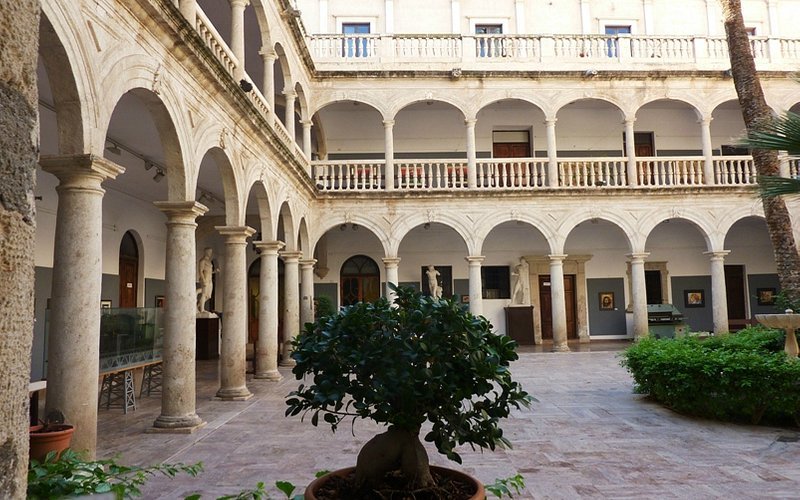 Escuela de Arte de Almería