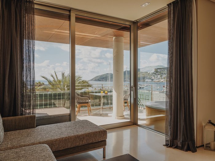 Aguas de Ibiza Grand Luxe Hotel (Santa Eulalia del Río)