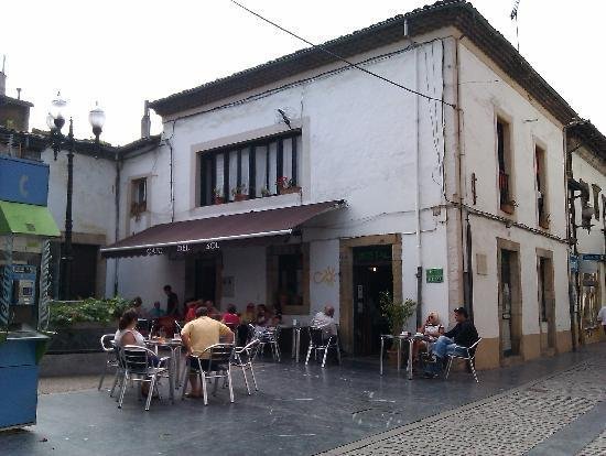 Hostal Café del Sol (Villaviciosa)