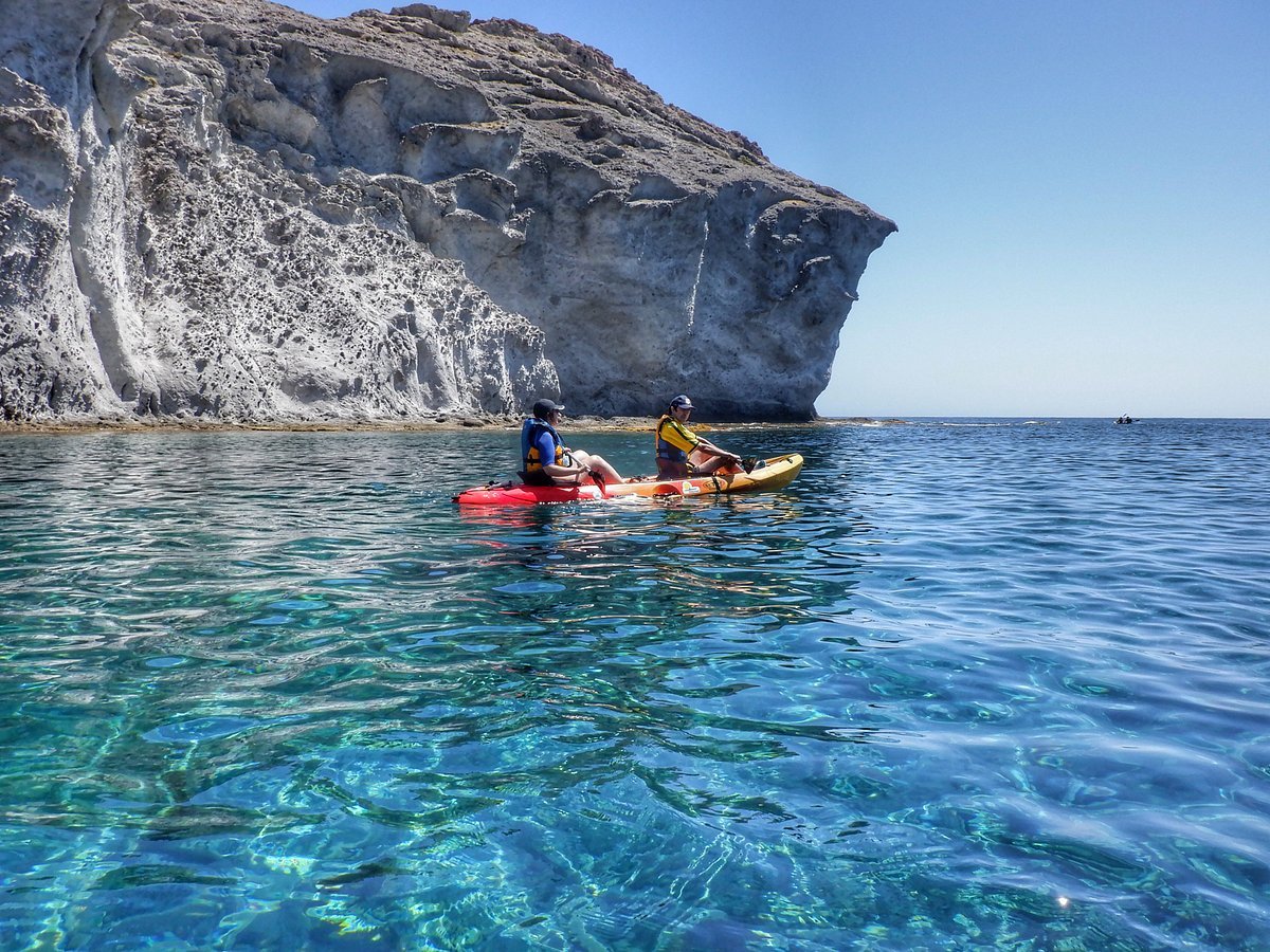 Happy Kayak