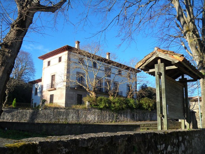 La Llobera Apartamentos (Pendueles)