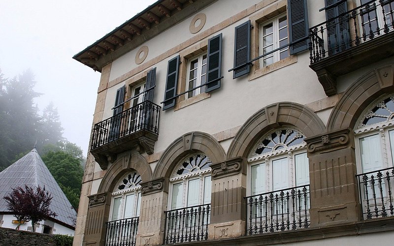 Museo-Tesoro de la Real Colegiata.