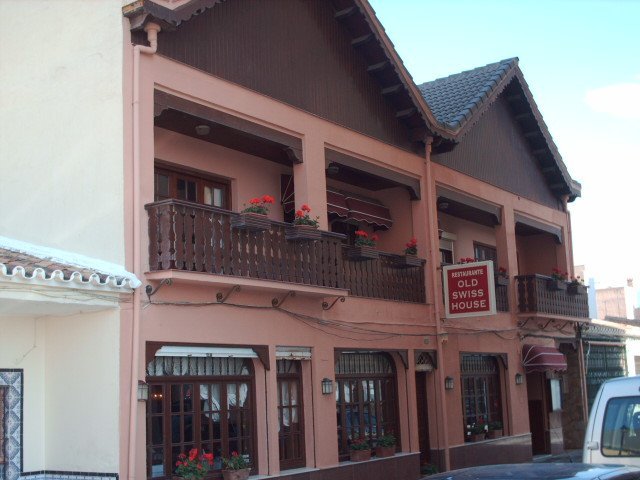 Old Swiss House - Alojamiento (Fuengirola)