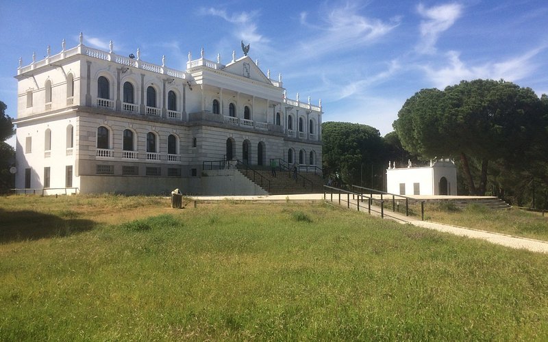 Palacio del Acebron