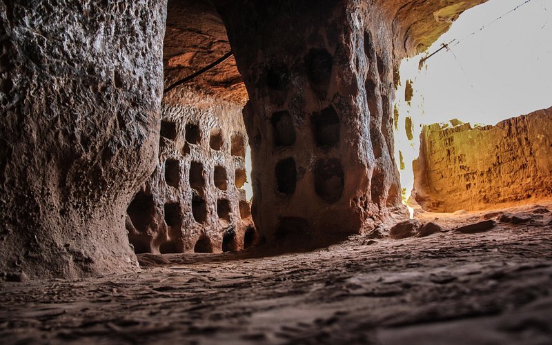 Foto de Cueva de los Cien Pilares, Arnedo