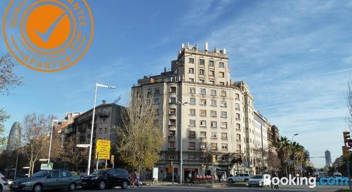 Charming Sagrada Familia Apartments